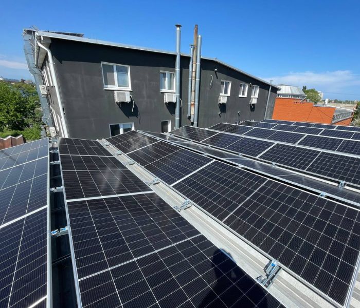 Монтаж сонячної електростанції 60 кВт для взуттєвої фабрики в Одесі