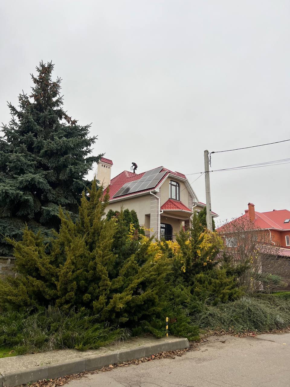 Гібридний інвертор гібридної сонячної станції 12,5 кВт + 10 кВт·год АКБ під зелений тариф