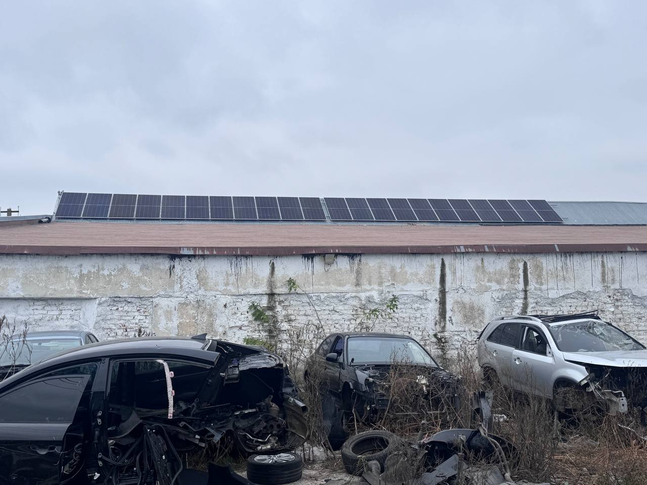 Монтаж 22 панелей JA Solar 600W для сетевой солнечной станции в с. Прилиманское, Одесская область