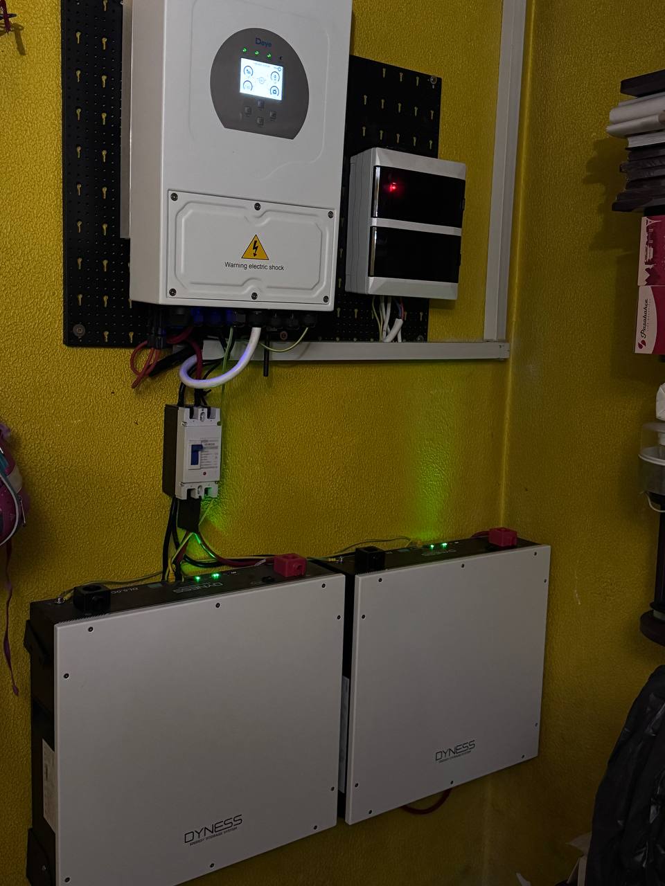 Гибридная солнечная станция 10 кВт с аккумулятором 10 кВт·ч для дома в селе Фонтанка, Одесса