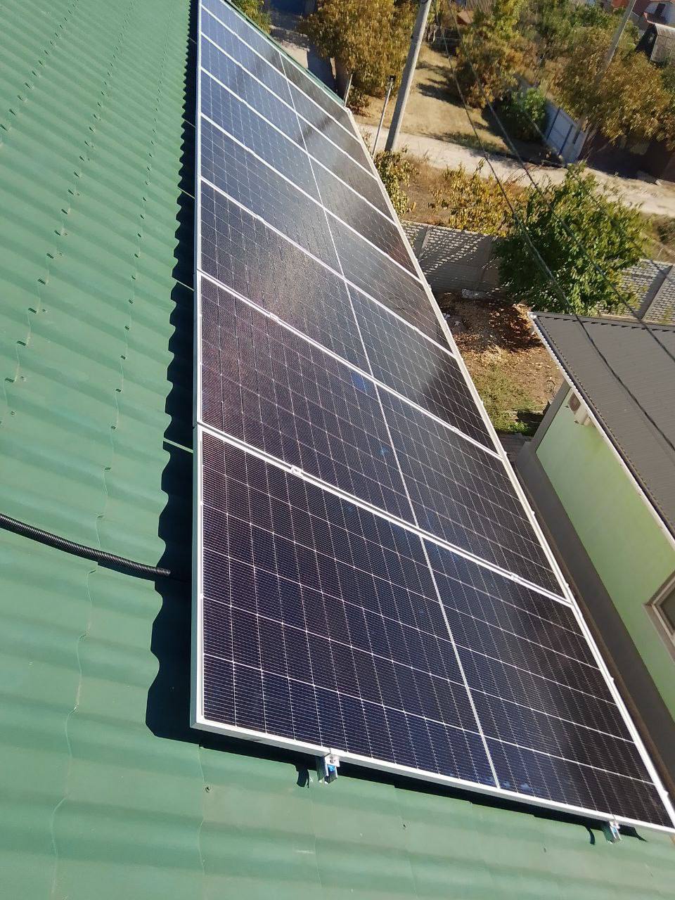 Монтаж 8 сонячних панелей для приватного будинку в місті Чорноморськ, Одеська область