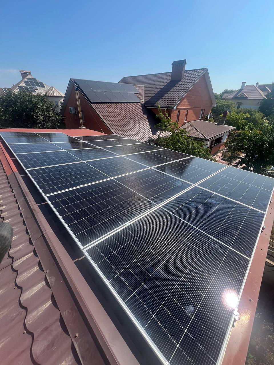 Інверторне обладнання гібридної сонячної станції 20 кВт + 10 кВт·год АКБ