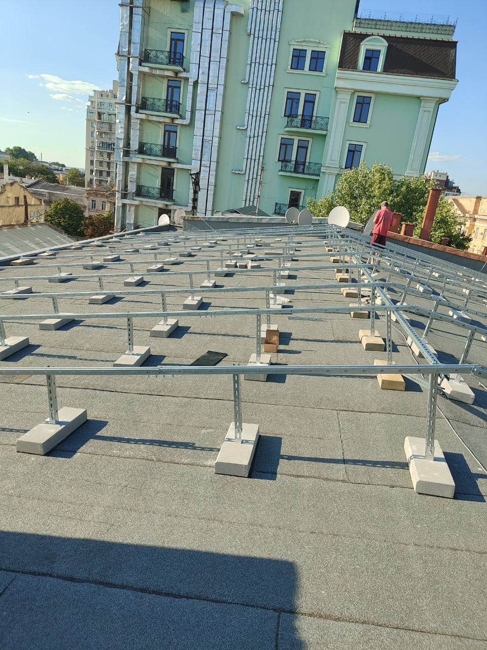 Мережевий інвертор і електрощит сонячної електростанції 115 кВт для бізнесу