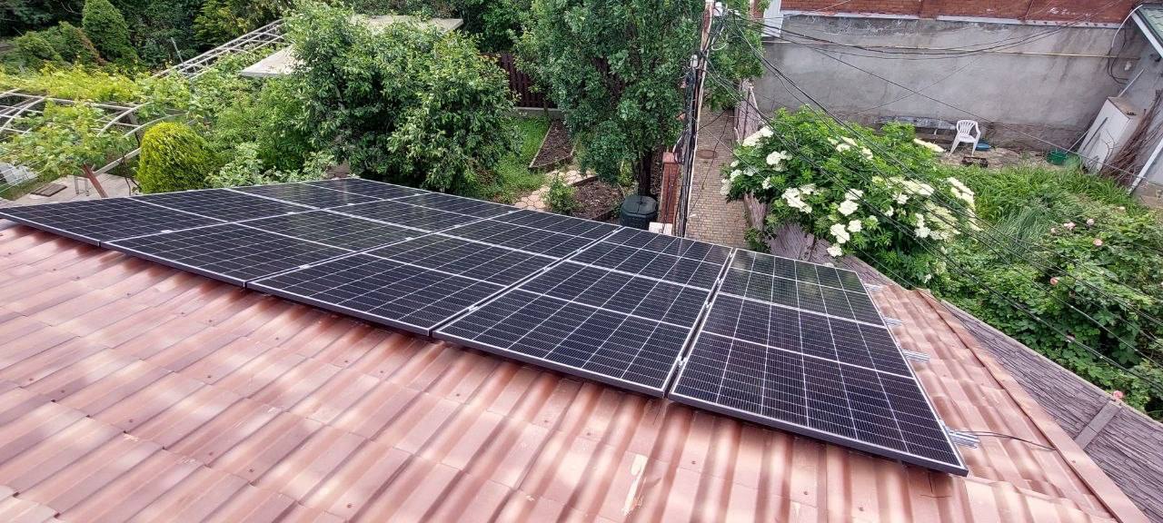 Гибридная солнечная станция 15 кВт с 18 панелями JA Solar 460 Вт и АКБ 16 кВт·ч